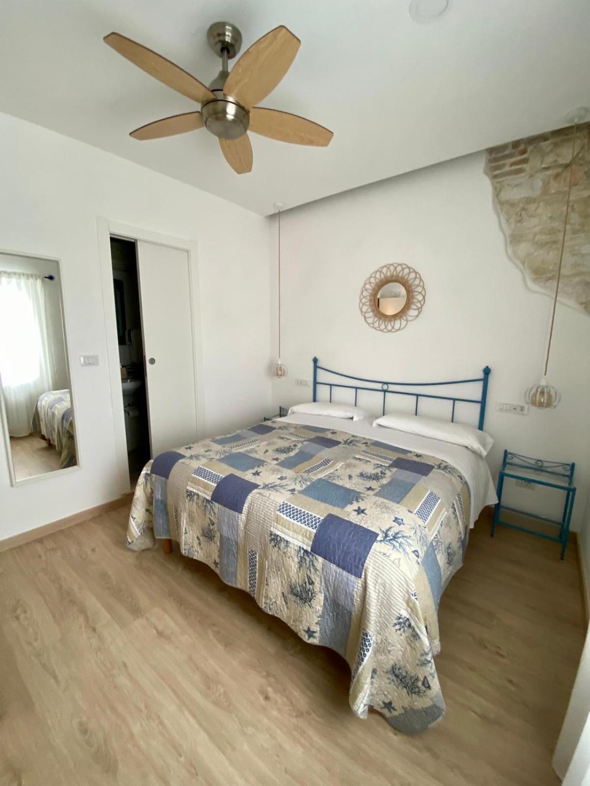 Zimmer Camere Сіроло Екстер'єр фото